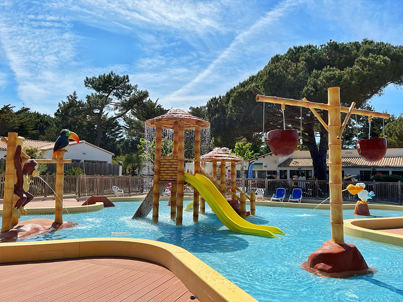 Camping APV Antioche au Bois Plage en Ré - Jeux enfants