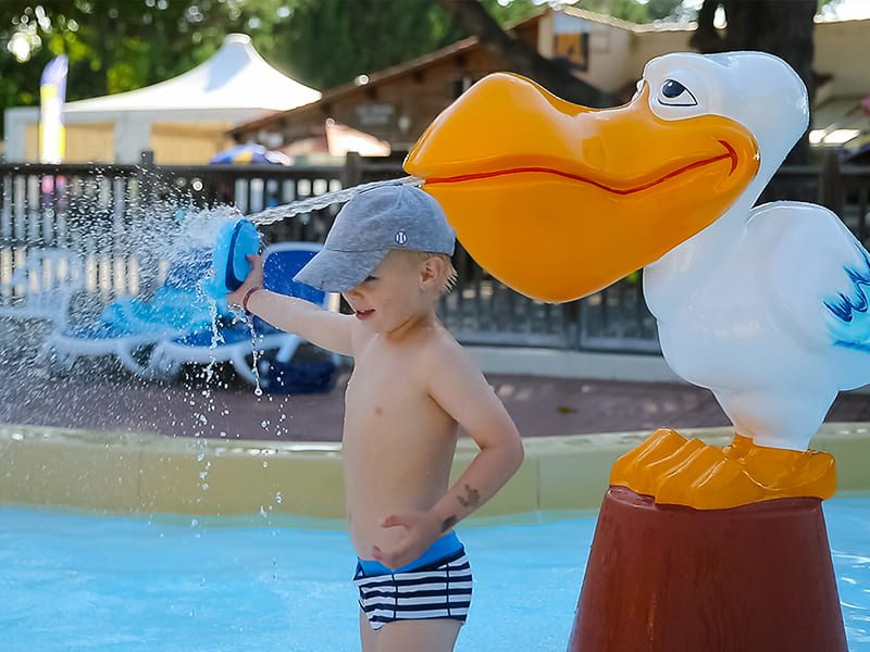Camping APV Antioche au Bois Plage en Ré - Jeux aquatiques