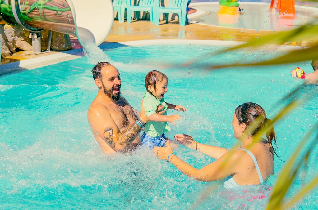 Piscine chauffée vias