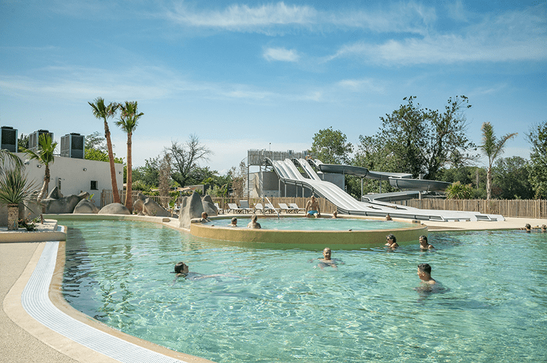 camping piscine les marsouins apv
