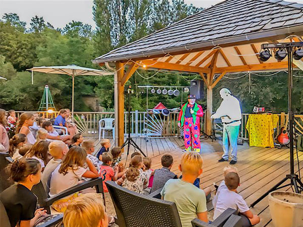 Camping Dordogne · Jeux Enfants