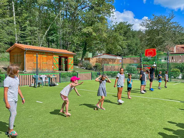 Camping Dordogne · Jeux Enfants
