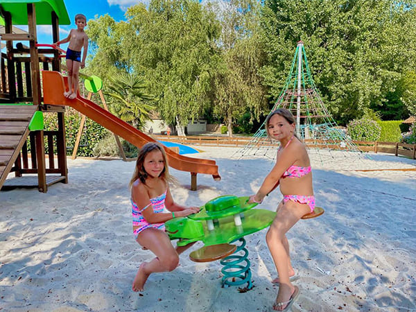 Camping Dordogne · Club Enfants