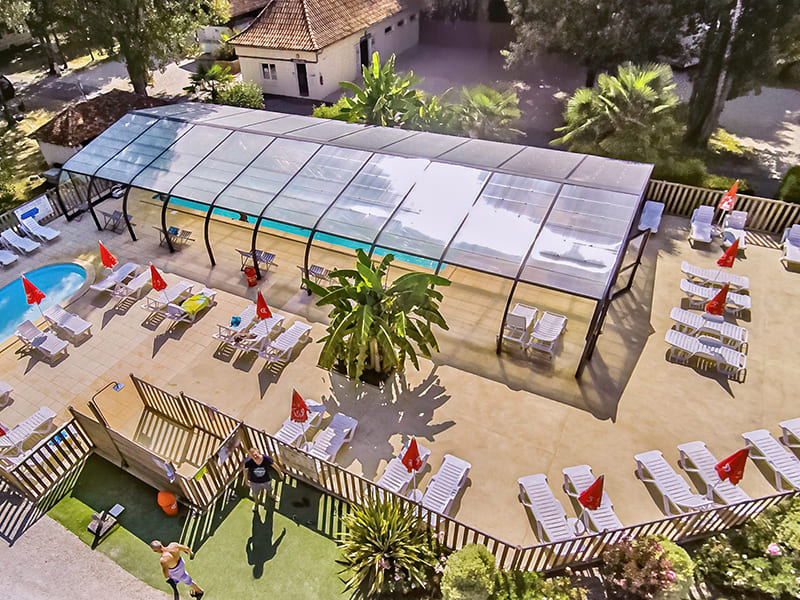 Camping Dordogne Piscine · La Pélonie